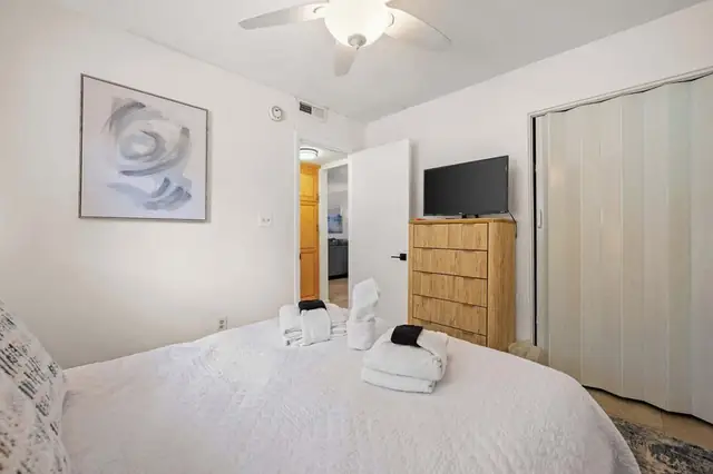 Bedroom at Fiddler’s Cove 5B